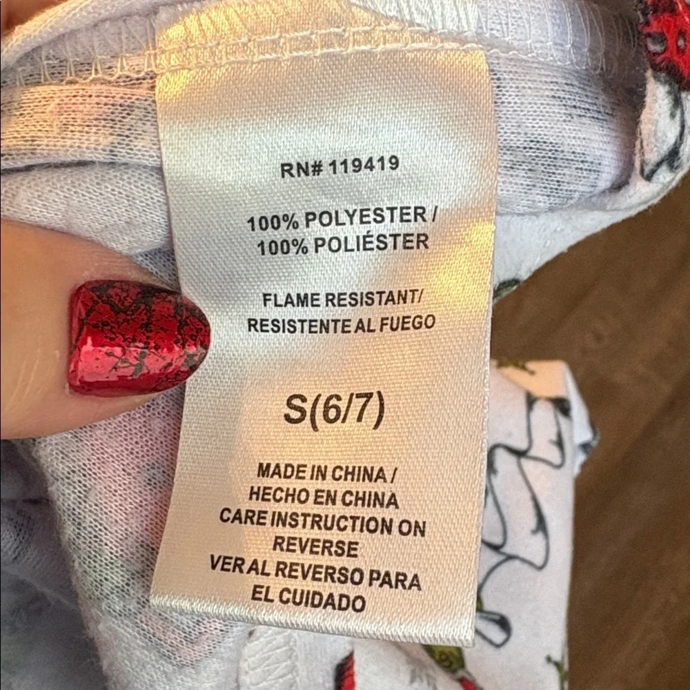 The Grinch Pajama Button Up Top size S (6/7)